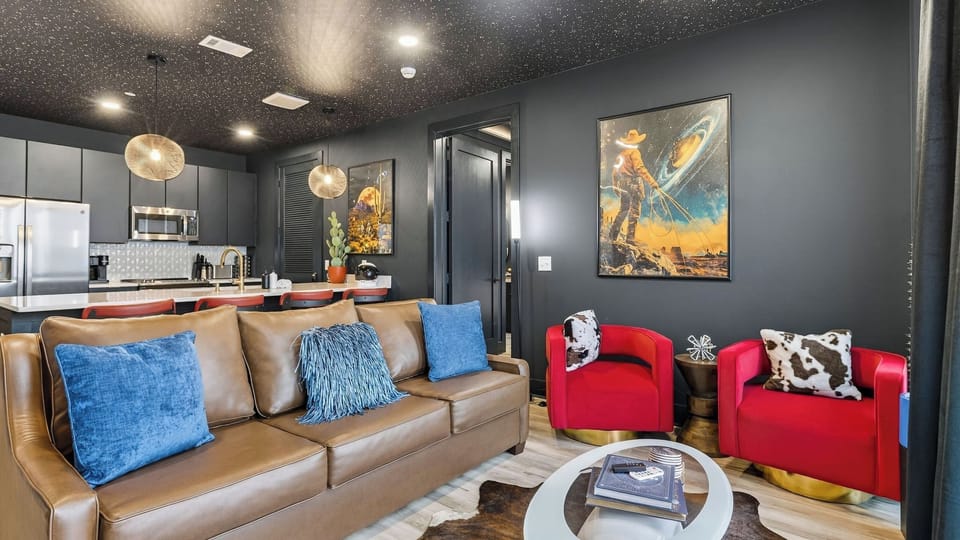 Apartment (2 Bedrooms) | Front of property