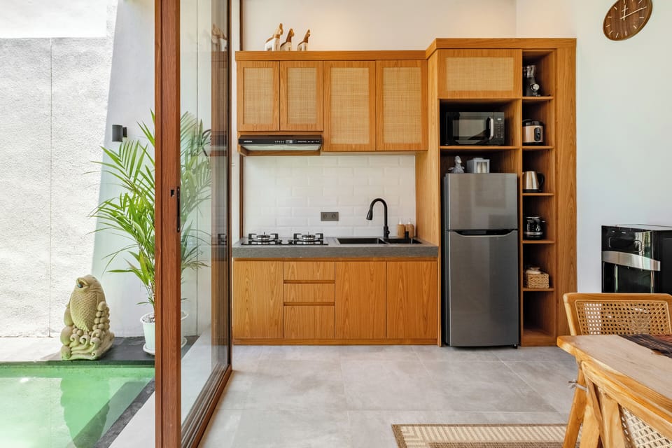 Deluxe Villa, 2 Bedrooms, Bathtub | Private kitchenette | Coffee/tea maker, electric kettle, toaster, rice cooker