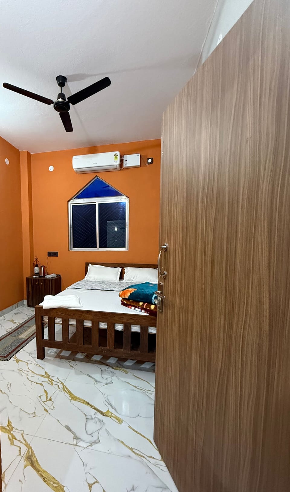 Panoramic Double Room, Mountain View | Blackout drapes, soundproofing, iron/ironing board (on request)