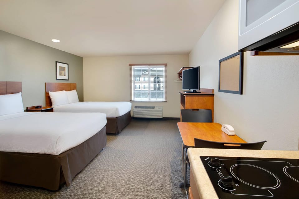 In-room safe, desk, laptop workspace, blackout drapes