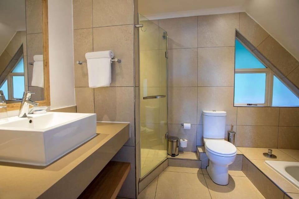 Chalet, Balcony, Garden View | Bathroom