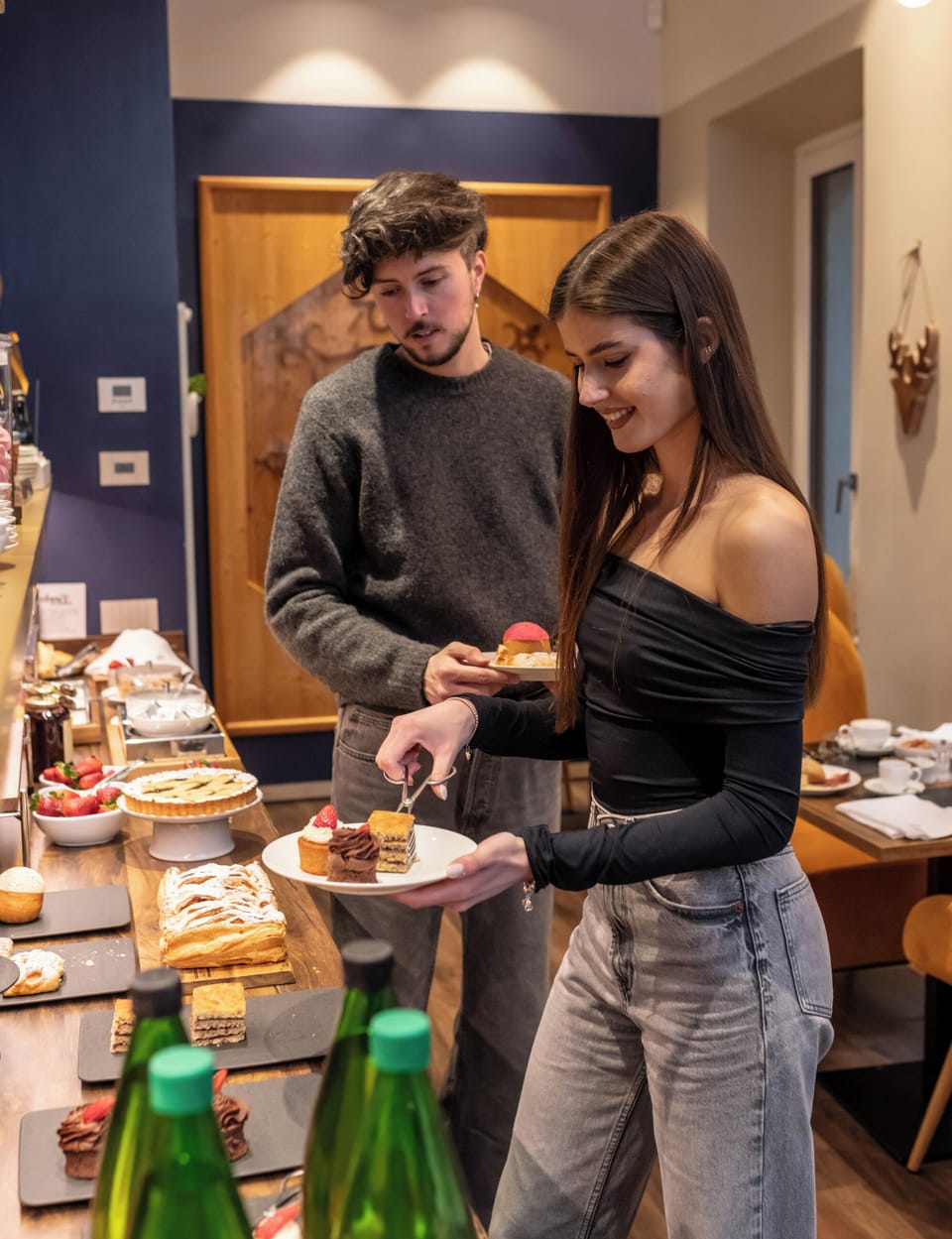 Free daily buffet breakfast