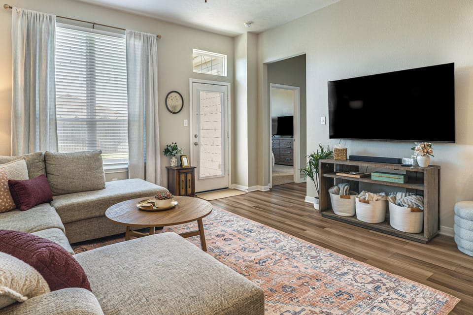 House (3 Bedrooms) | Interior