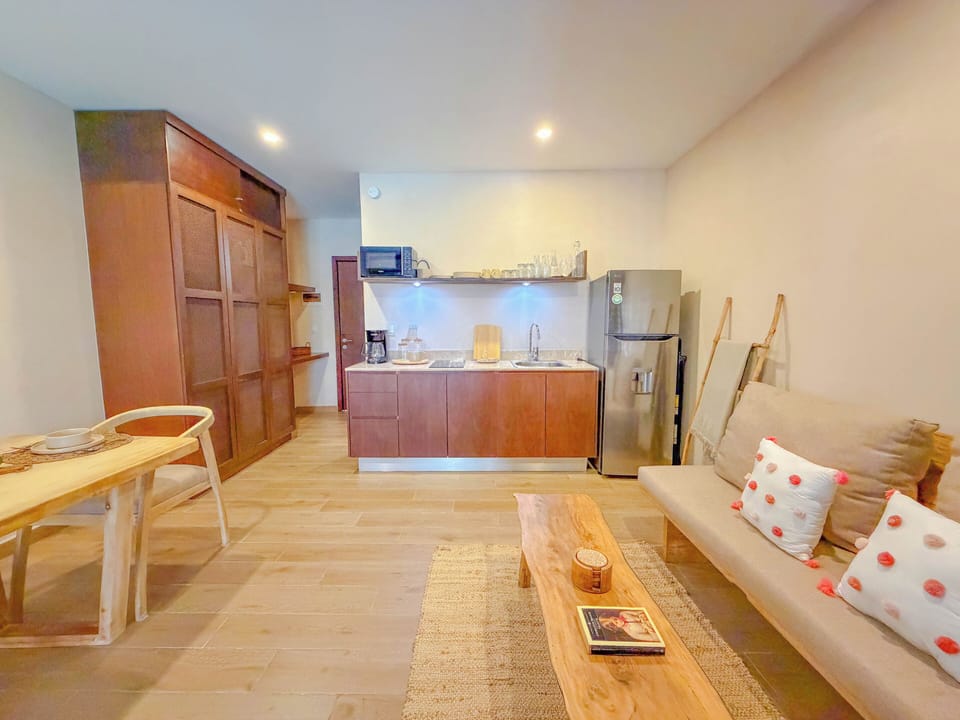Comfort Apartment, Pool View | Private kitchen | Mini-fridge, microwave, stovetop, toaster