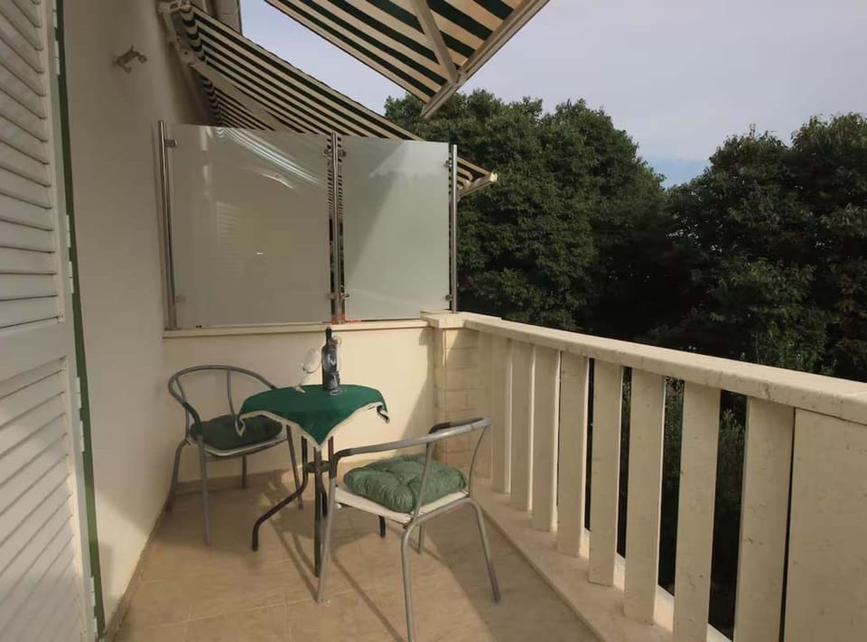 Apartment (One Bedroom Apartment with Terrace) | Balcony