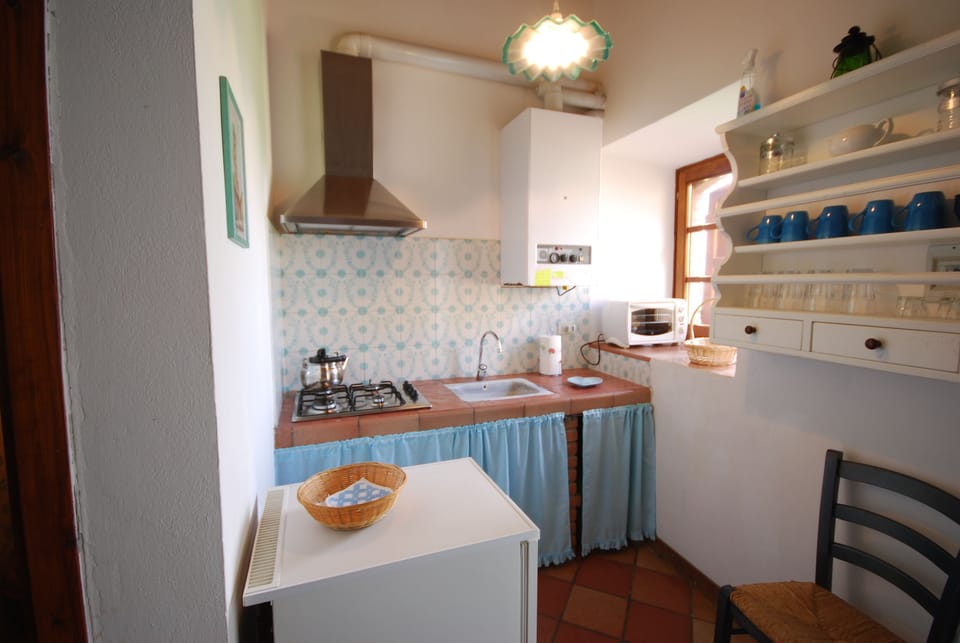 Apartment (2 bedrooms 6 pax) | In-room safe, desk, soundproofing, bed sheets