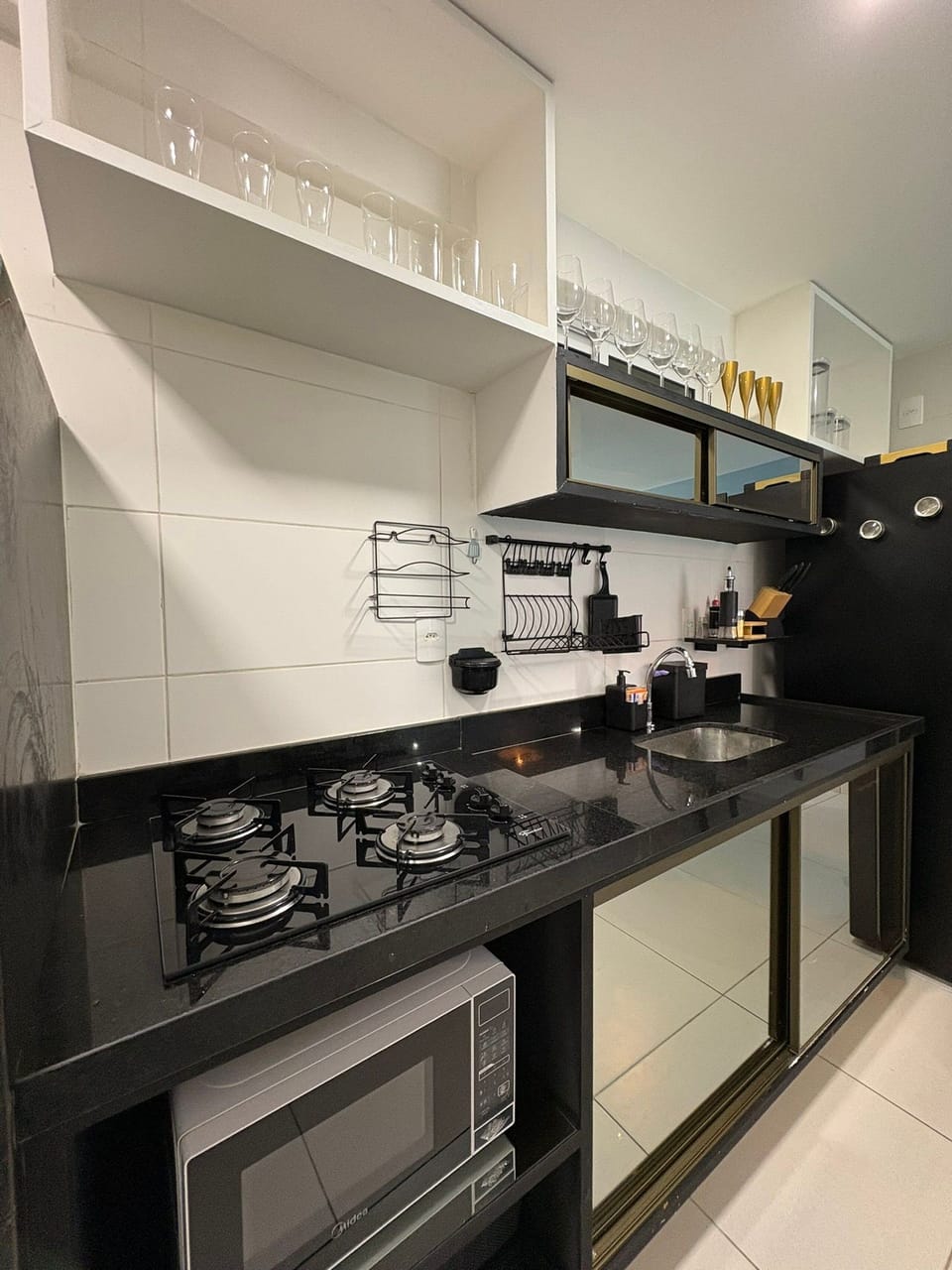 Basic Apartment | Private kitchen