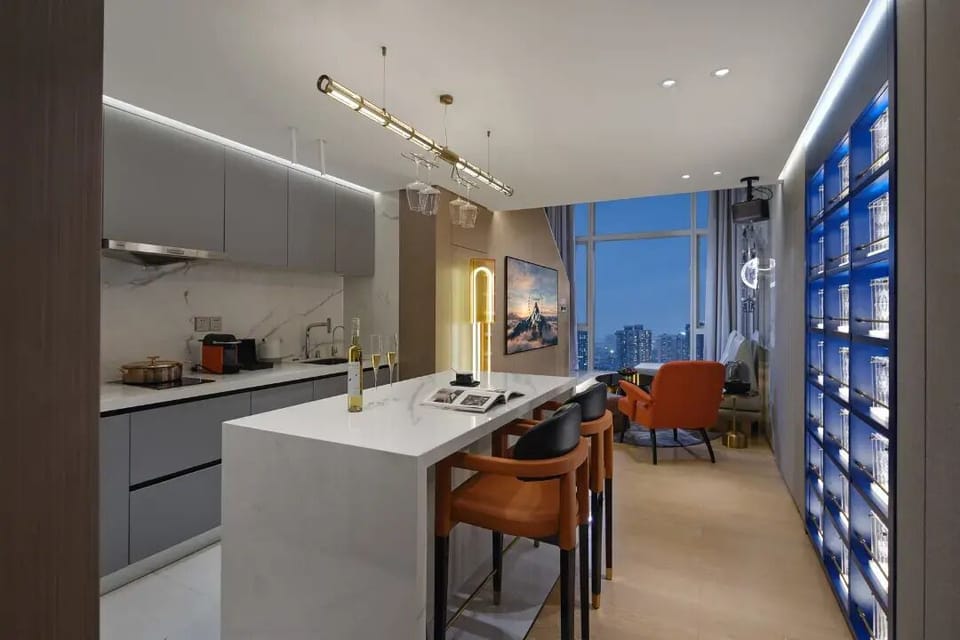 Alcanar Duplex Suite - 1-Bedroom (Washer/Dryer, City View) | Private kitchen | Fridge, oven, electric kettle, cookware/dishes/utensils