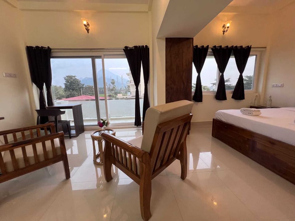 Suite, Mountain View | Terrace/patio