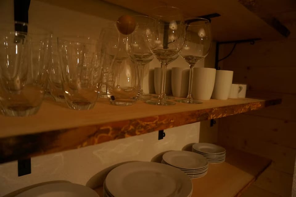 Apartment, 2 Bedrooms, Pets Allowed, Mountain View | Private kitchen | Coffee/tea maker, electric kettle