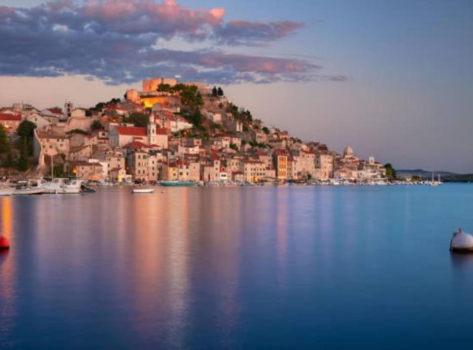 Studio (Studio Apartment with City View) | Exterior