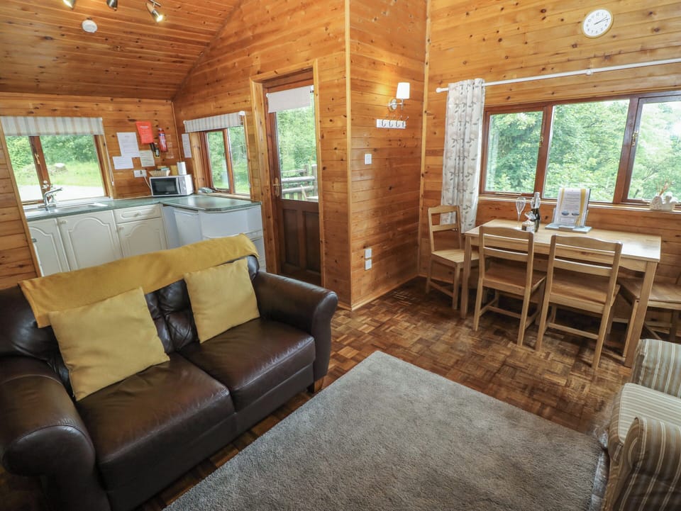 Cottage | Living area