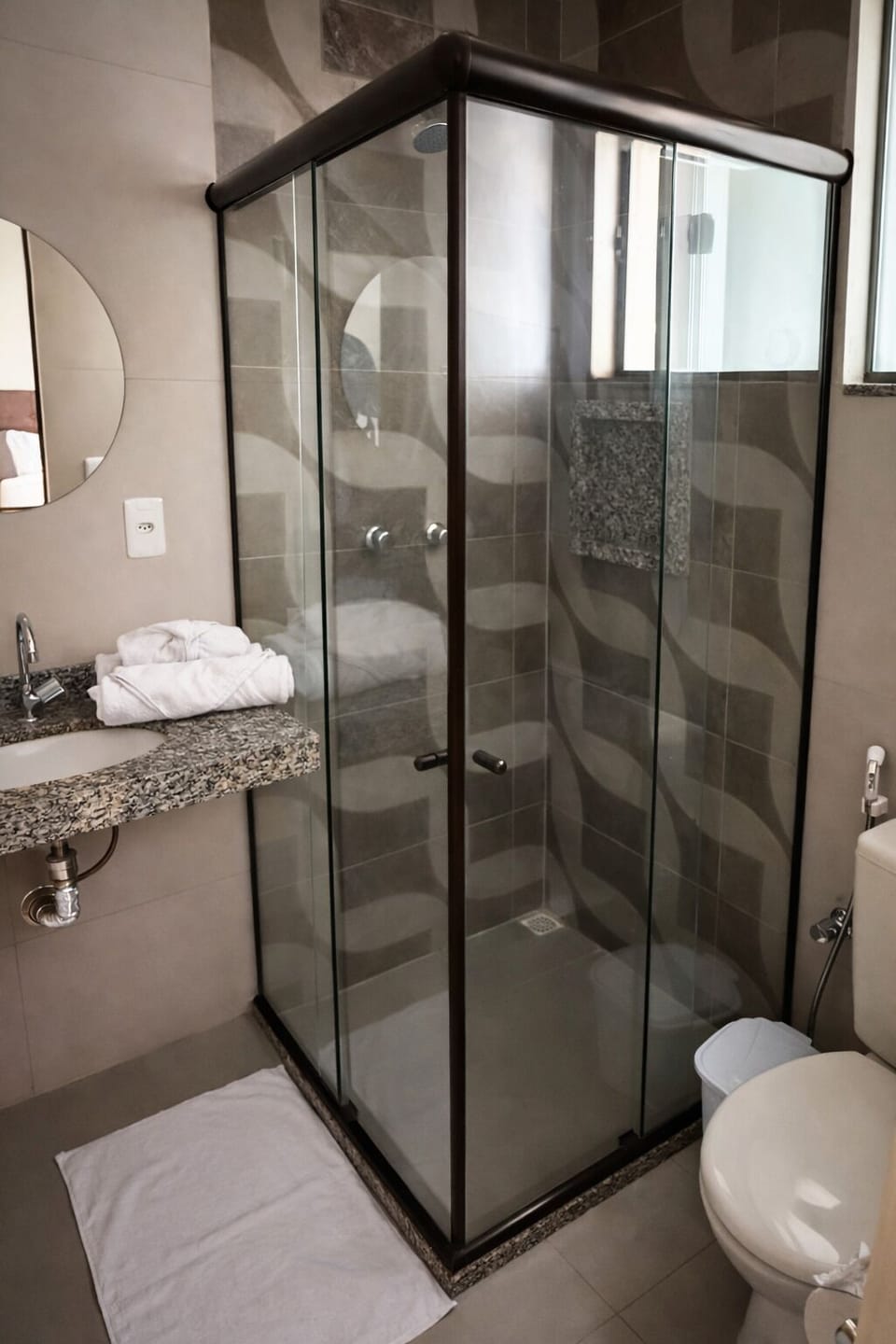 Standard Apartment, City View | Bathroom | Shower, towels, soap, shampoo