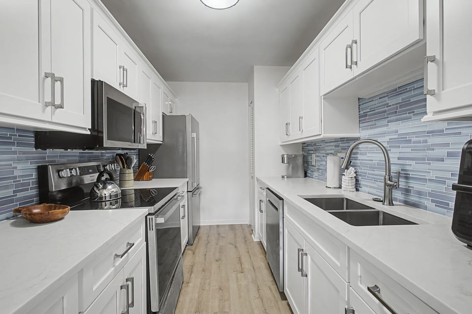 Villa, Multiple Beds, Balcony, Garden View (893 Ketch Court) | Private kitchen | Coffee/tea maker