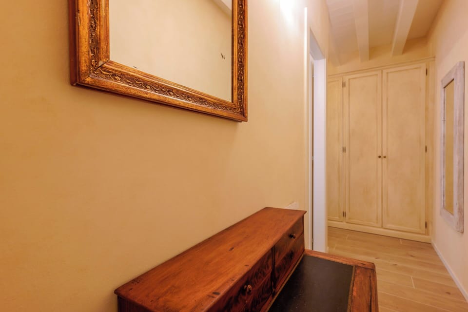 Apartment (Canaletto Apartment) | Cribs/infant beds, free WiFi, bed sheets