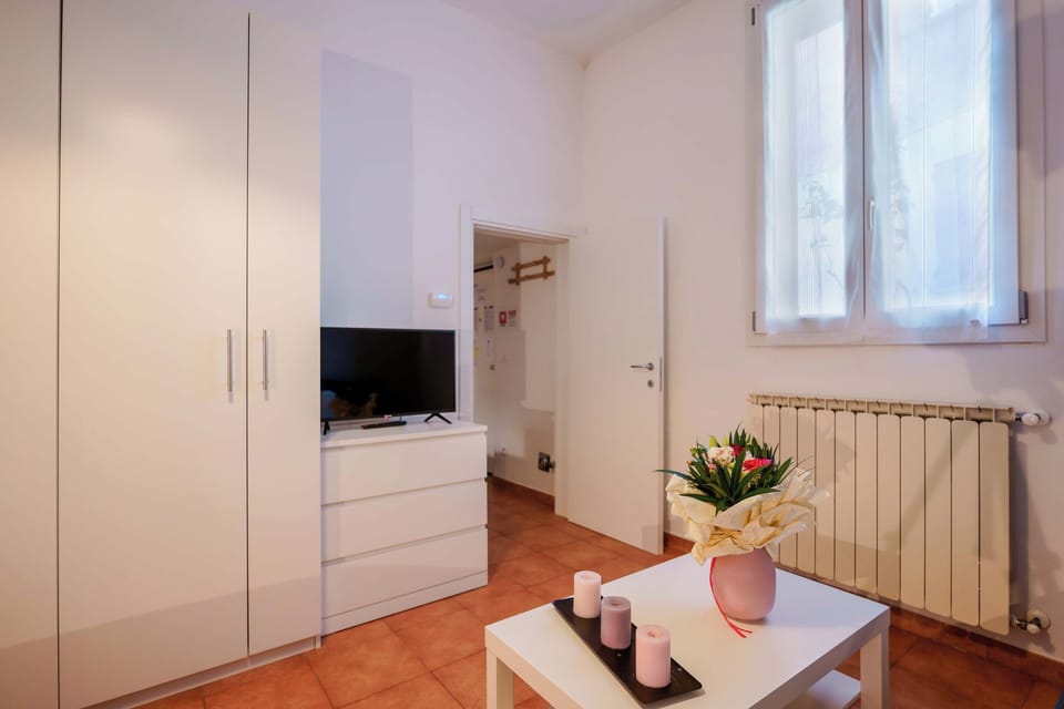 Apartment (Cavaticcio Apartment) | Cribs/infant beds, free WiFi, bed sheets