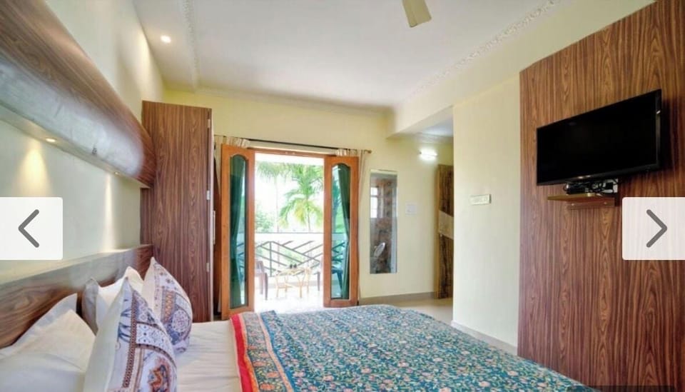 Classic Double Room, Mountain View | Free WiFi