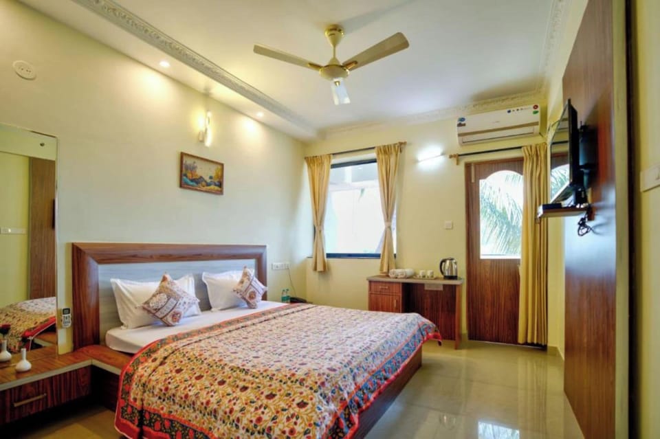 Classic Double Room, Mountain View | Free WiFi