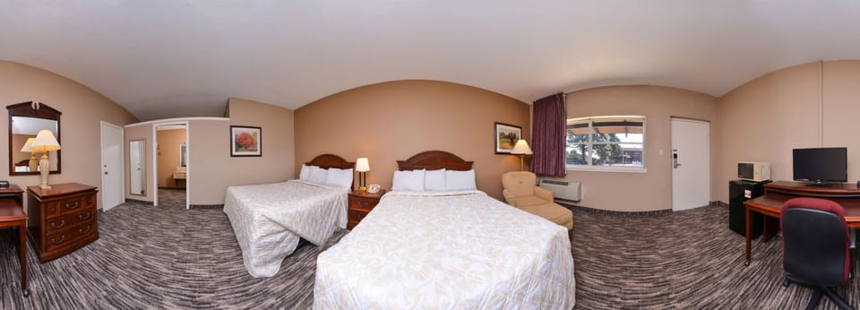 Standard Double Room, 2 Queen Beds | 1 bedroom, WiFi (free), bed sheets
