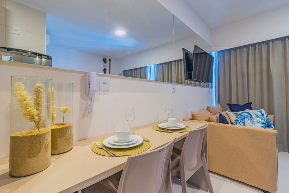 Basic Apartment | Dining