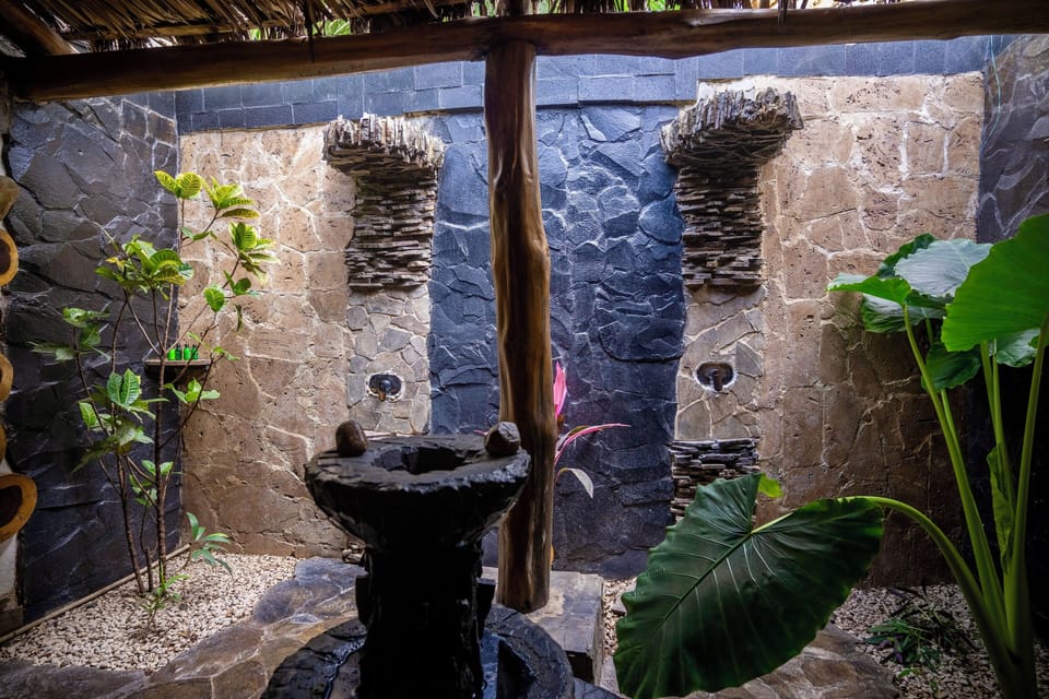 Ocho Artisan Bungalows - Adults only Lodge in Tamarindo