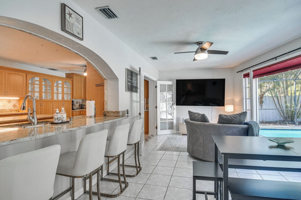 House (3 Bedrooms) | Interior