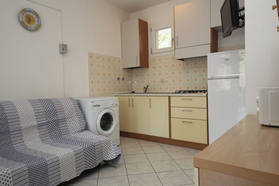 Apartment, 2 Bedrooms, Patio, Garden View | Interior