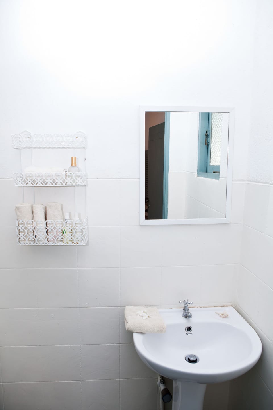 Shower, towels