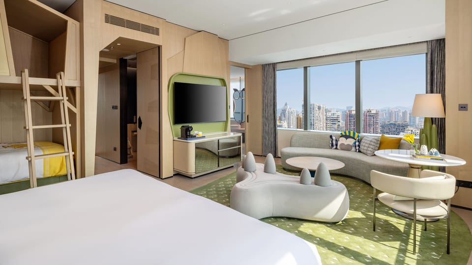 Grand Room, 1 King Bed, Accessible, Club Lounge Access (2 bunk, kids theme)