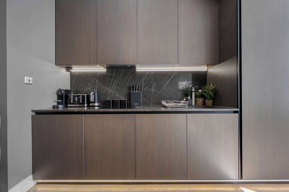 Apartment, 1 King Bed with Sofa bed, Kitchen, Garden View (Bateman St 13, 1) | Private kitchen