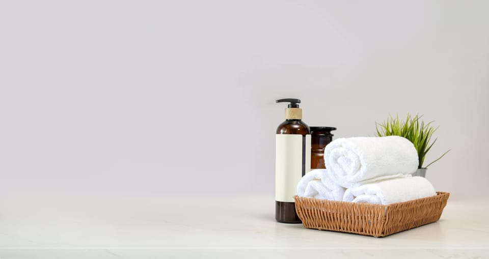 Apartment, 1 King Bed with Sofa bed, Kitchen, City View (Long Acre 2) | Bathroom amenities | Towels
