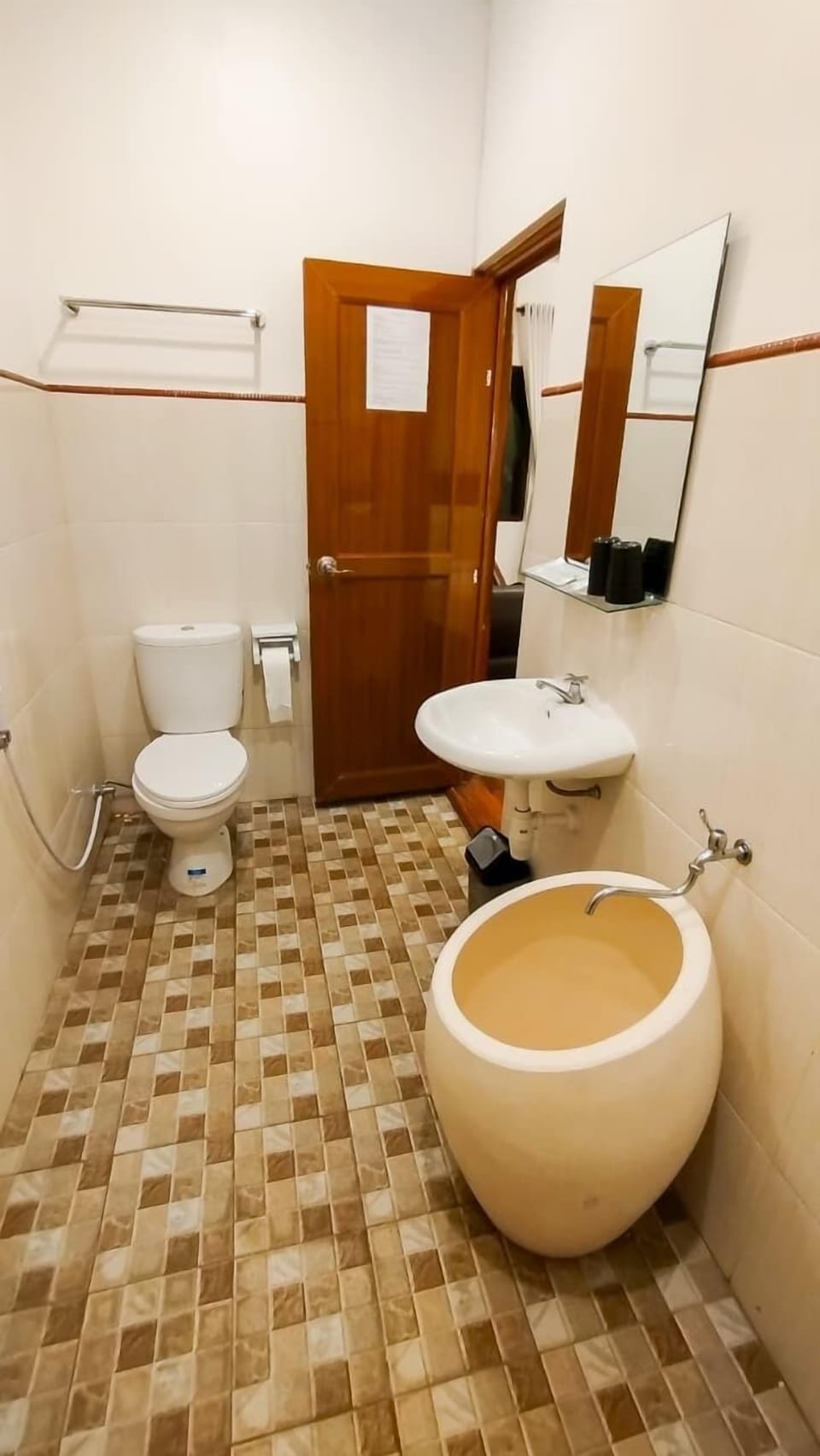 Deluxe Room | Bathroom | Bidet
