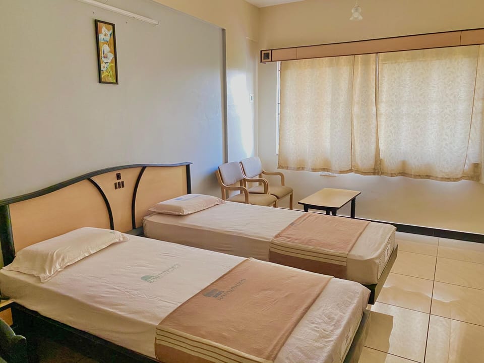 Non AC Double or Twin Room | Desk, free WiFi