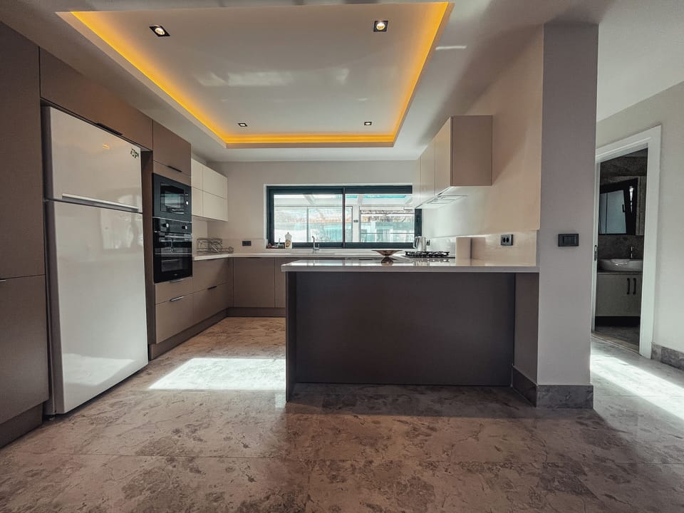 Comfort Villa | Private kitchen