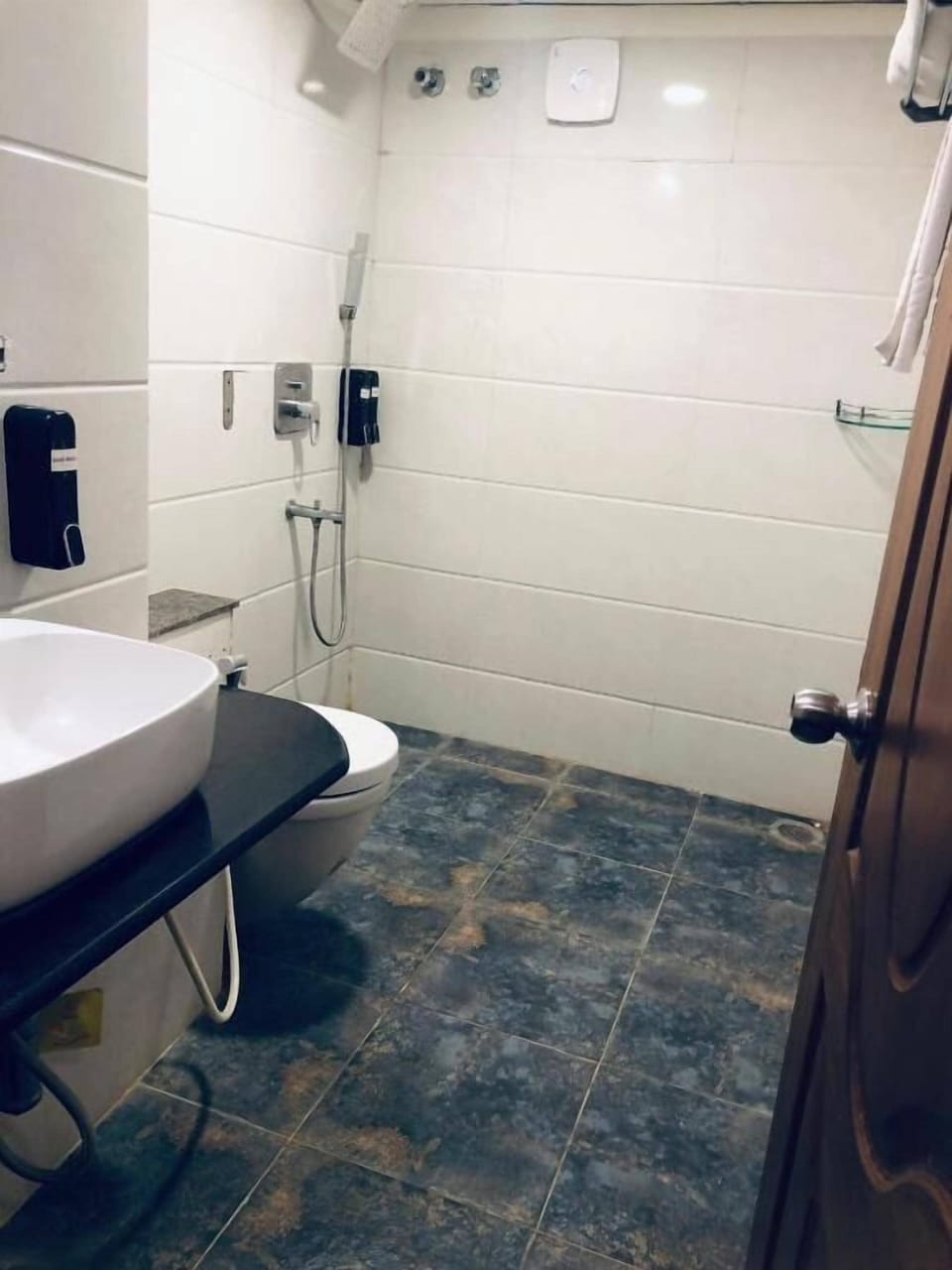 Premium Single Room, City View | Bathroom