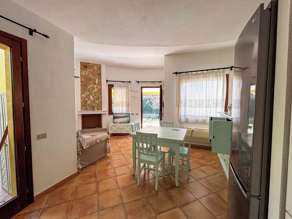 House, Patio | Living area