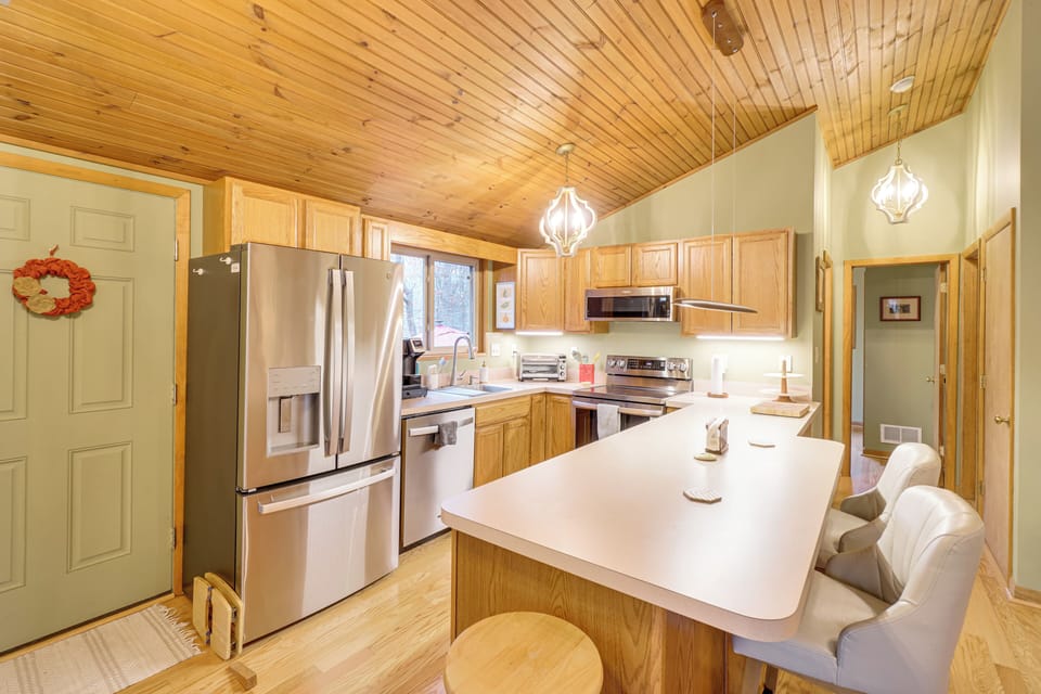 House (2 Bedrooms) | Interior