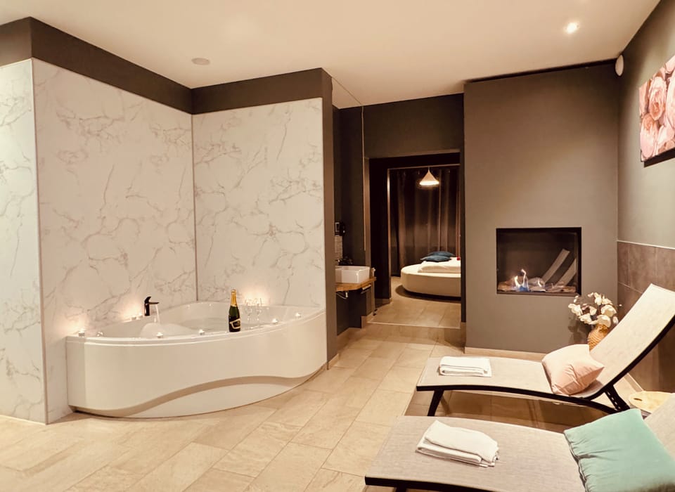 The Rose Suites Bed and Breakfast in Bruges