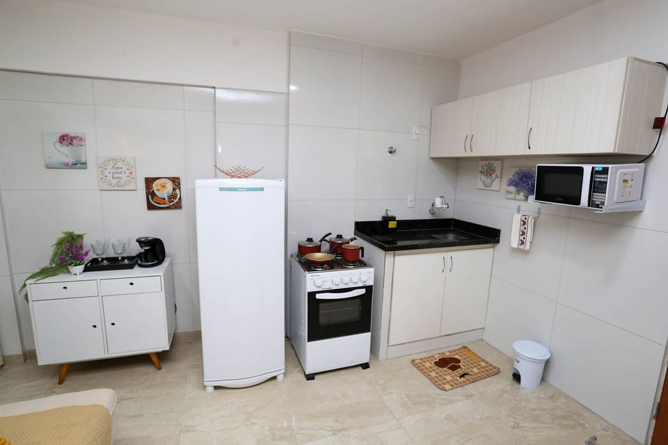 Cookware/dishes/utensils