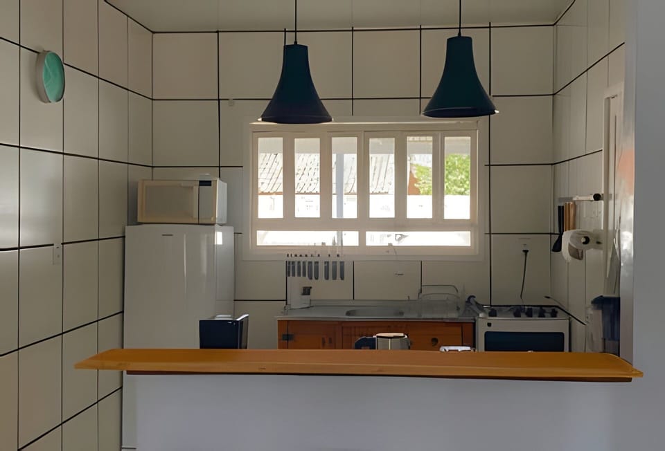 Comfort Villa | Private kitchen | Fridge, microwave, oven, stovetop