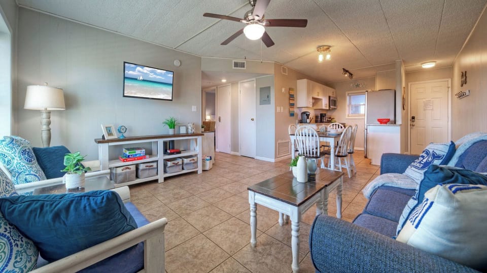 Apartment (2 Bedrooms) | Front of property