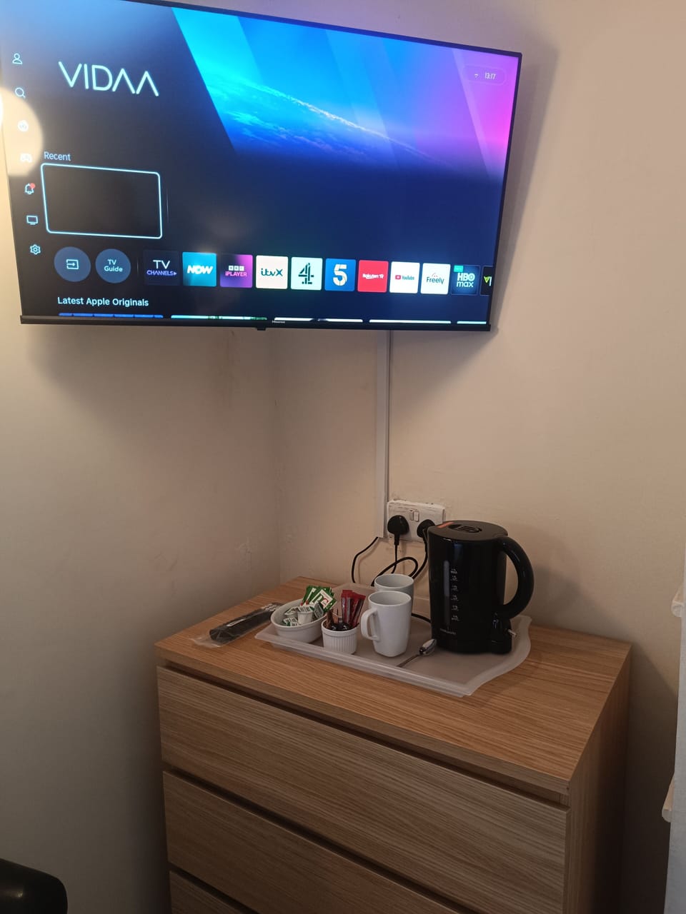 Double Room, Private Bathroom | Iron/ironing board, free WiFi