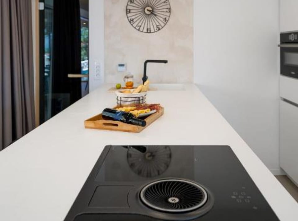 Villa (FourBedroom Villa with Pool) | Private kitchen
