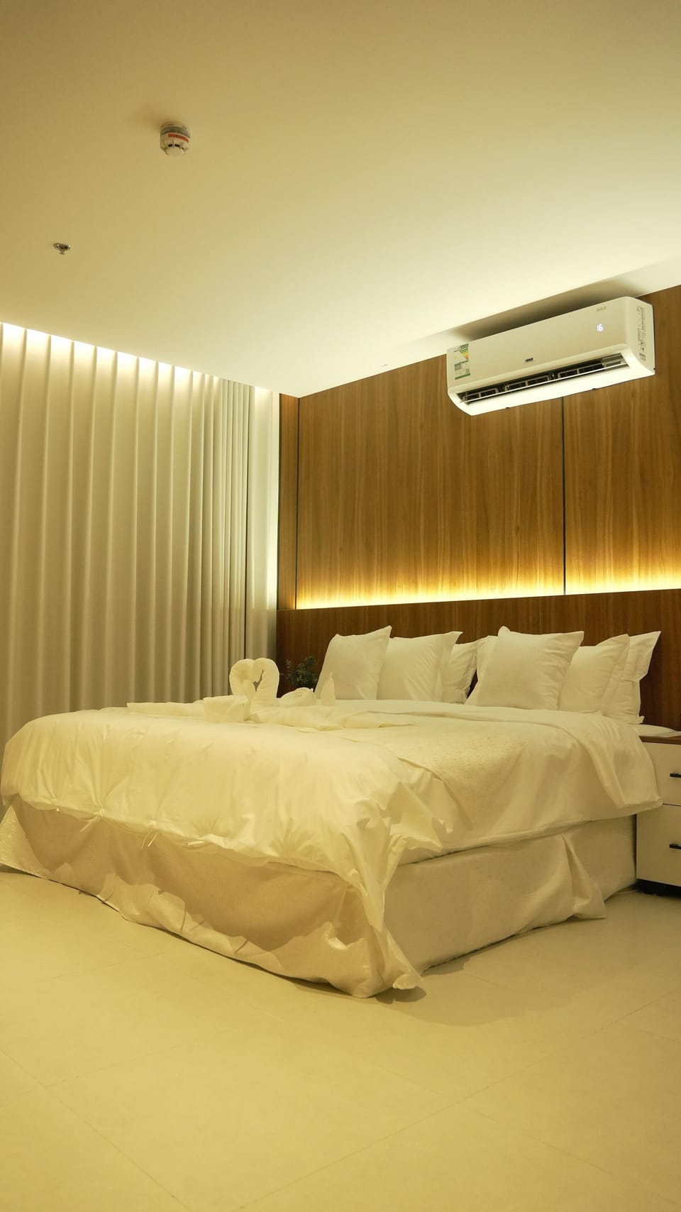 Grand Studio | Soundproofing, free WiFi, bed sheets, wheelchair access