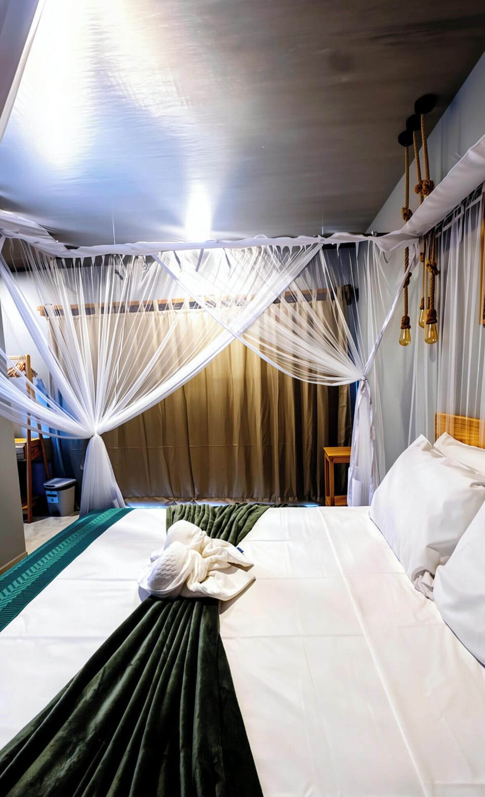 Standard Triple Room, Air conditioning, Garden View | Laptop workspace, free WiFi
