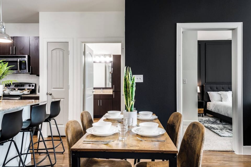 Apartment | Dining