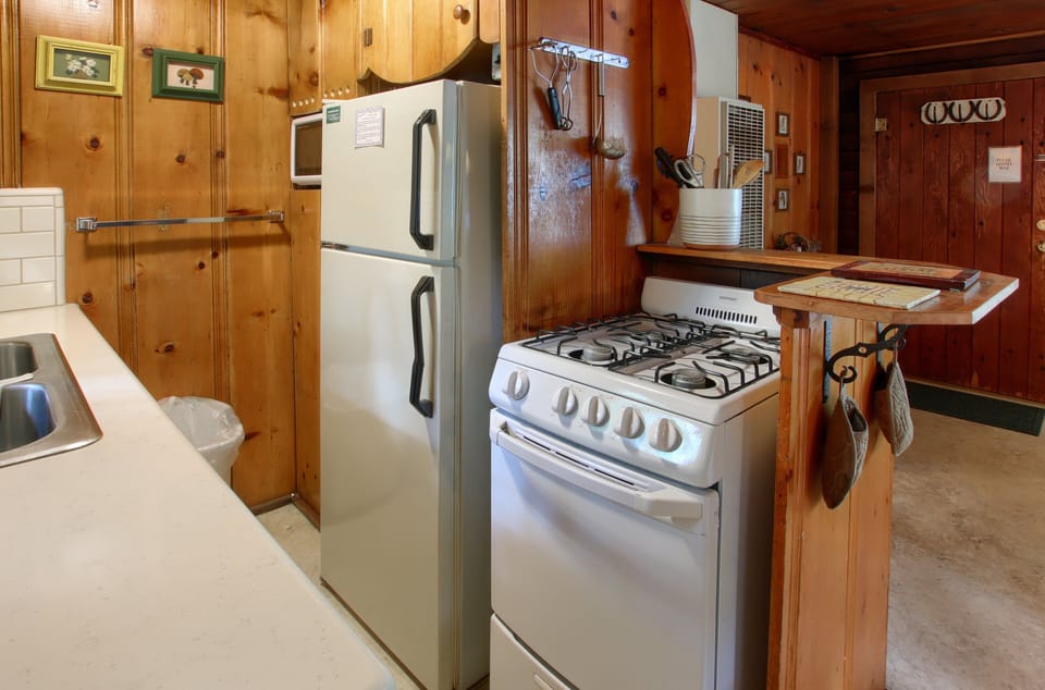 Chalet (1 Bedroom) | Interior