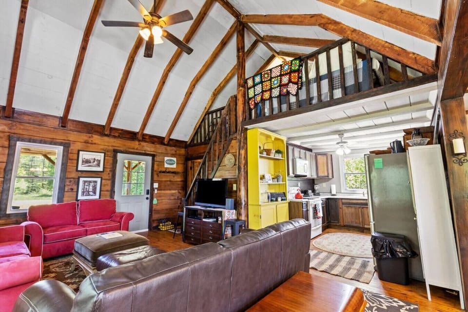 Chalet (2 Bedrooms) | Interior