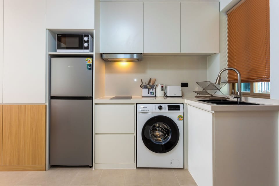Condo, Balcony | Private kitchen