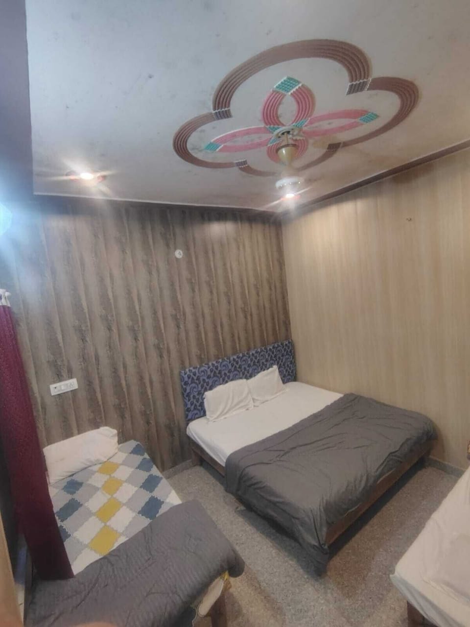 Quadruple Room | Free WiFi, bed sheets